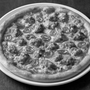 Chilli Chicken Pizza