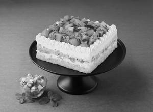 Eggless Fresh Fruit Cake - (450g)
