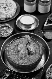 Butter Chicken/chicken Dumdaar/rara Chicken