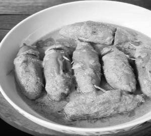 Potoler dolma