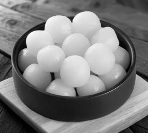 White rasgulle