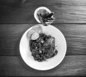 Kolhapuri Sukka Chicken (Bone-in)