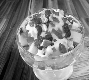 Fruit salad with ice cream
