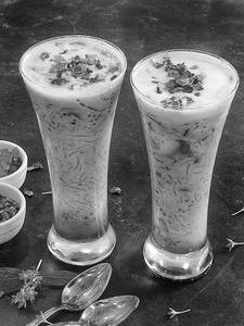 Rose rabdi shake
