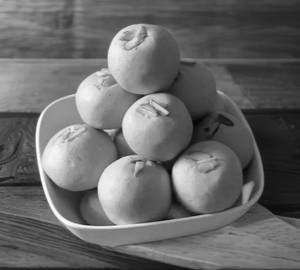 Besan laddu [desi ghee]