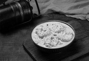 Medhu Moor Kuzhambu Vada - 4 Nos