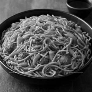 Veg schezwan noodles