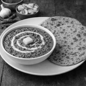 Dal Makhani + 2 Laccha Paratha Combo