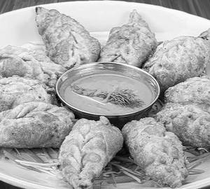Fried Momos (5 Pcs)