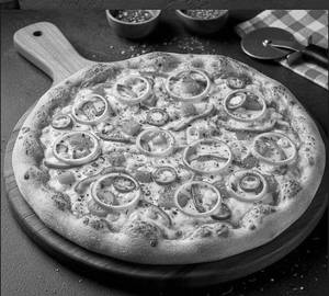 Crowd house pizza