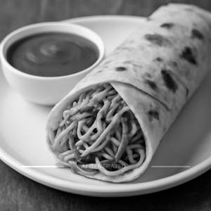 Veg Noodles Roll