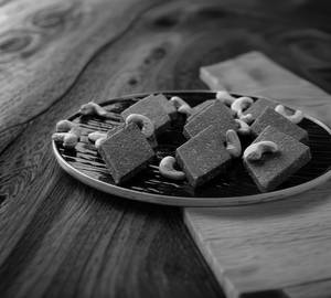 Karupatti Kaju Katli