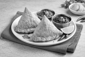Samosa (2 pcs)
