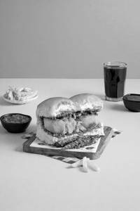 Schezwan Vada Pao