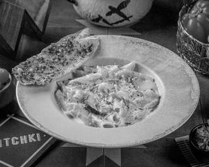 Alfredo Pasta (Chicken)