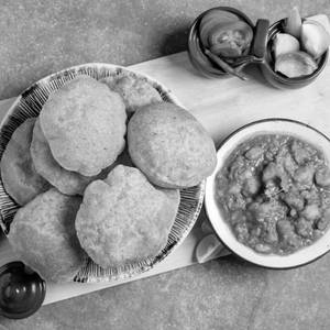 Puri sabjee [4 pieces]