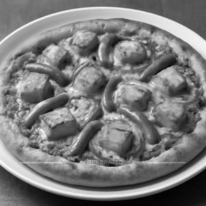 Paneer Paprika Pizza