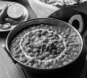 Channa Masala & Butter Naan