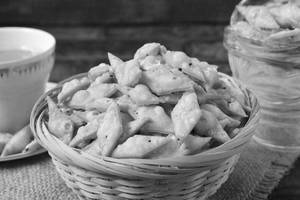 Nimki (200 Gms)