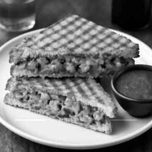 Punjabi Tadka Paneer Sandwich