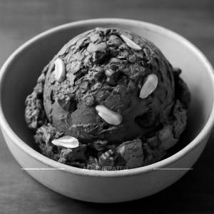 Chocolate Ice Cream (2 Scoops)
