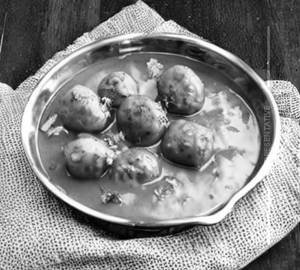 Dum Aloo Kashmiri