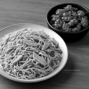Chicken noodles + chilli chicken