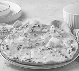 Onion Chilly Cheese Kulcha
