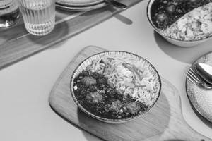 Egg Noodles With Manchurian Bowl