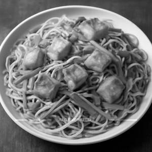 Paneer Hakka Noodles