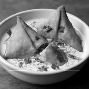 Dahi Samosa