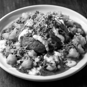 Aloo Tikki Chaat