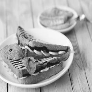 Creamy cheese chocolate sandwich
