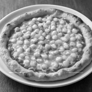 Golden corn delight pizza
