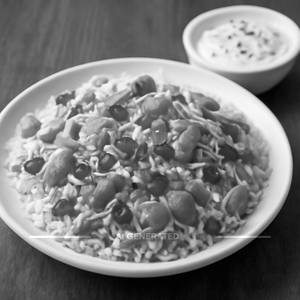 Kashmiri Pulao With Raita