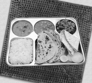 Standard Veg Thali