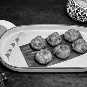 Veg Fried Momo-8 Pcs