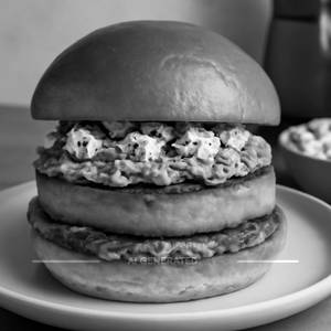 Chipotle Crunchy Paneer Patty Burger