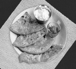 Aloo Paratha [1 Piece]