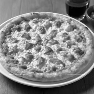 Chicken Cheese Pizza