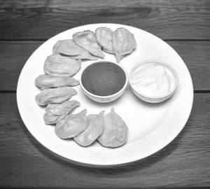 Steamed momos paneer