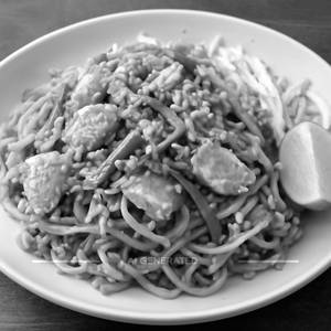 Phad Thai Noodles Chicken