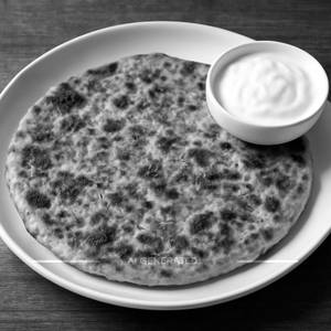 2 Aloo Pyaz Paratha With Curd
