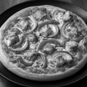 Medium Peppy Paneer Pizza (Serves 2)