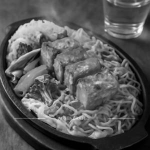 Paneer Tikka Sizzler