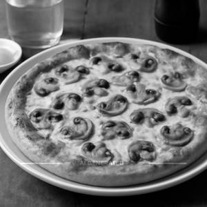 Cheese mushroom pizza