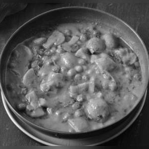 Matar Mashroom