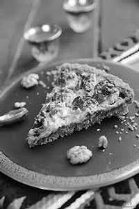 Dates and walnut tart