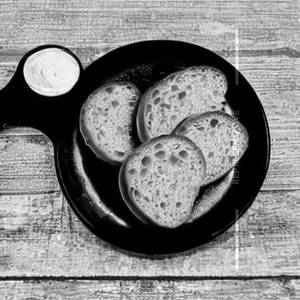 Plain garlic bread