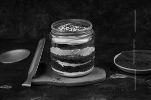 Red velvet jar